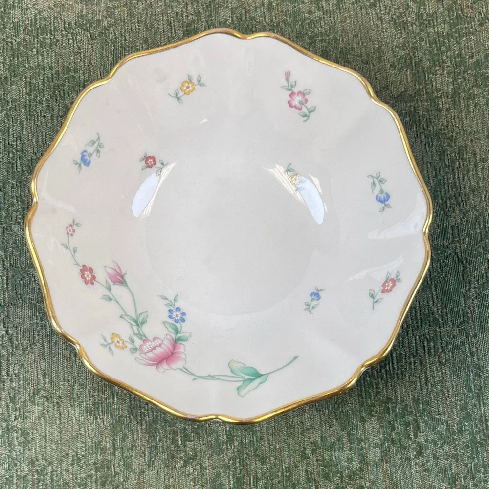 Lenox Floral Garden Scalloped Small‎ Bowl Gold Trim Fine Bone China Made in USA